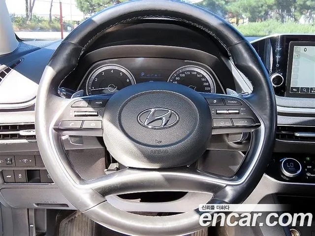 Hyundai Sonata — фото 12