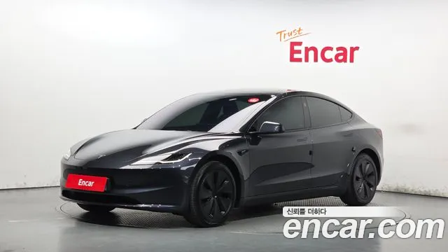 Tesla Model 3 — фото 1