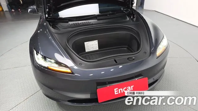 Tesla Model 3 — фото 6