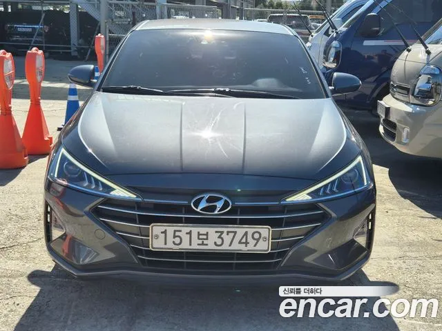 Hyundai Avante — фото 1