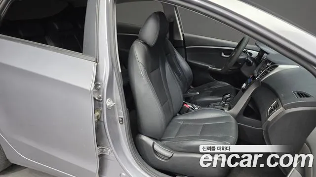 Hyundai i30 — фото 11