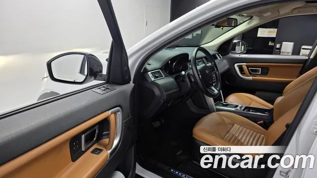 Land Rover Discovery Sport — фото 10