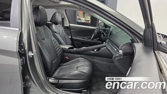 Hyundai Avante — фото 11