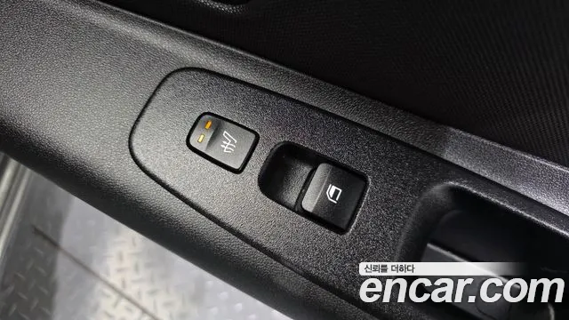 Hyundai Avante — фото 18