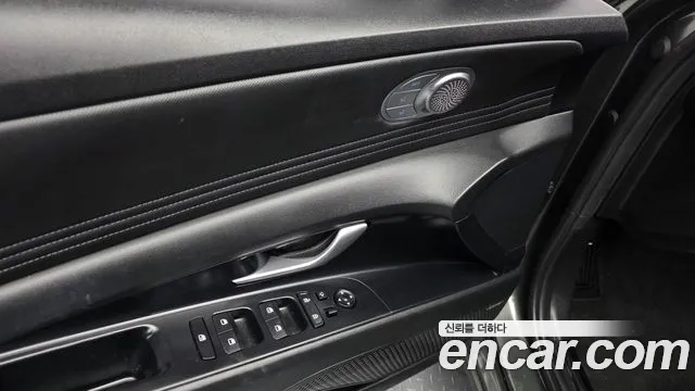Hyundai Avante — фото 31