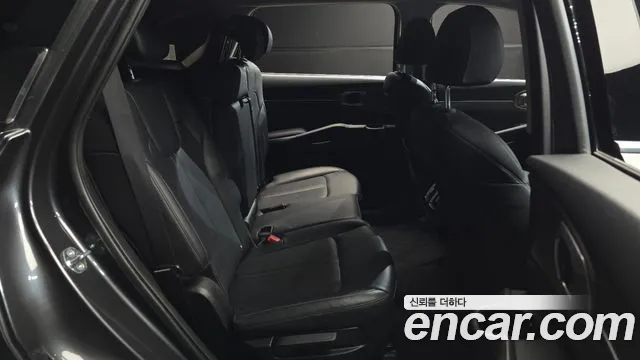Kia Sorento — фото 11