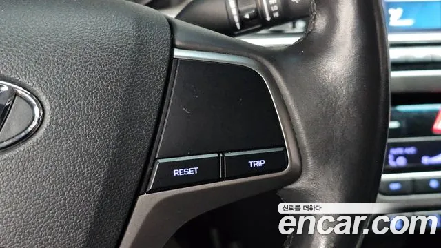 Hyundai Avante — фото 15