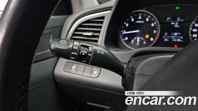 Hyundai Avante — фото 17