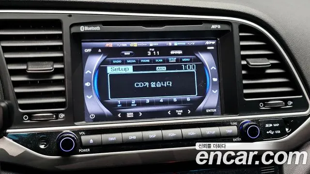 Hyundai Avante — фото 28