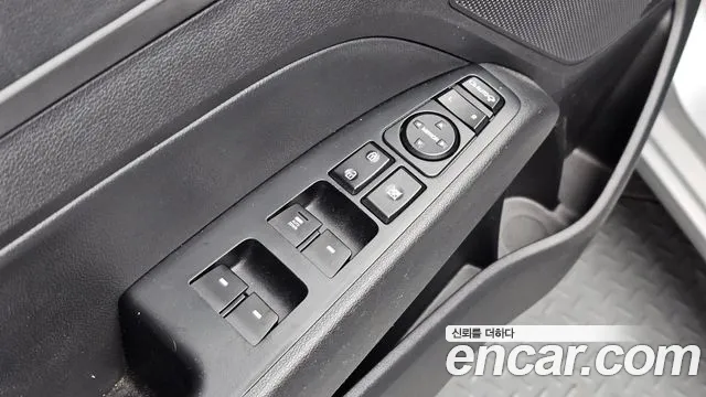 Hyundai Avante — фото 30