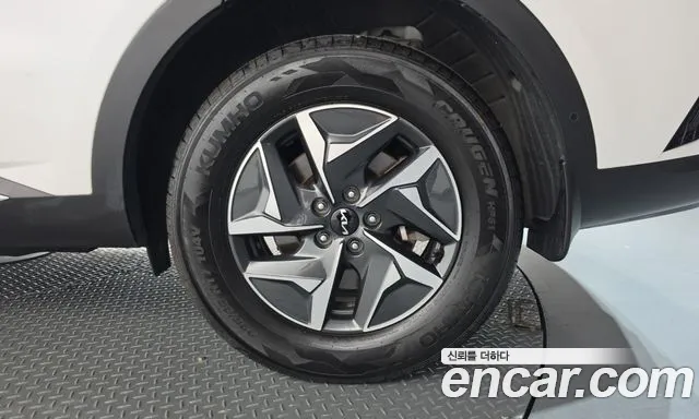 Kia Sorento — фото 21