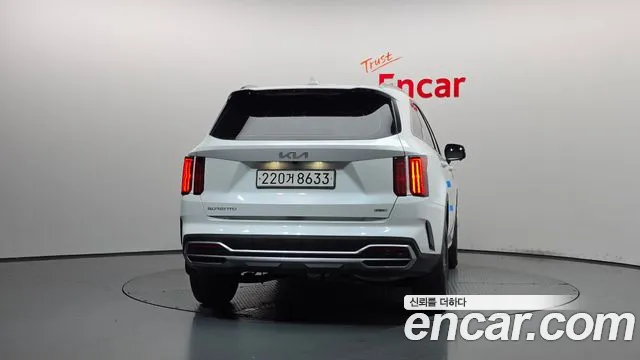 Kia Sorento — фото 4
