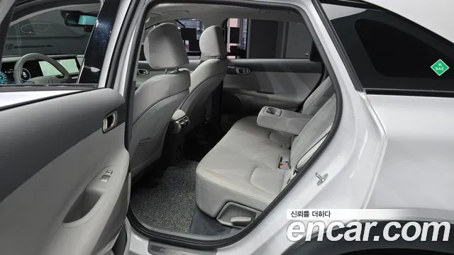 Hyundai Nexo — фото 12