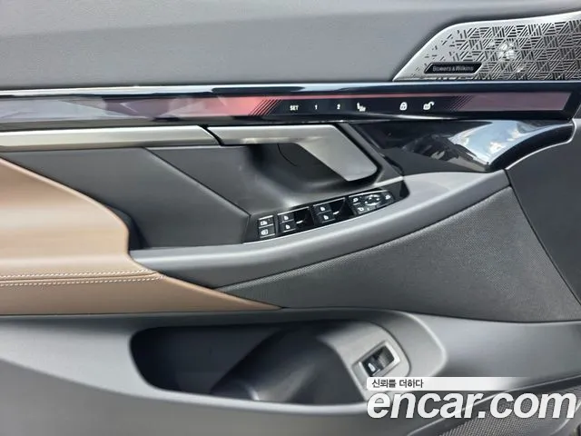 BMW i5 — фото 11