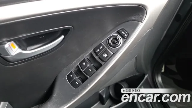 Hyundai i30 — фото 35