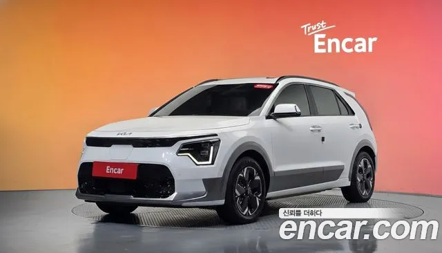 Kia Niro — фото 21