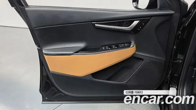 Kia EV6 — фото 24