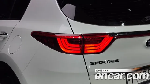 Kia Sportage — фото 23