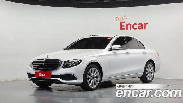 Mercedes-Benz E-Class — фото 1