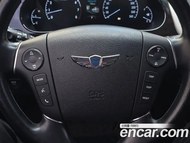 Hyundai Genesis — фото 12