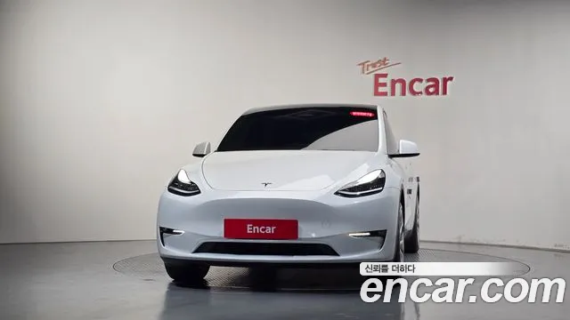 Tesla Model Y — фото 3