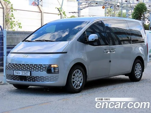 Hyundai Staria — фото 1