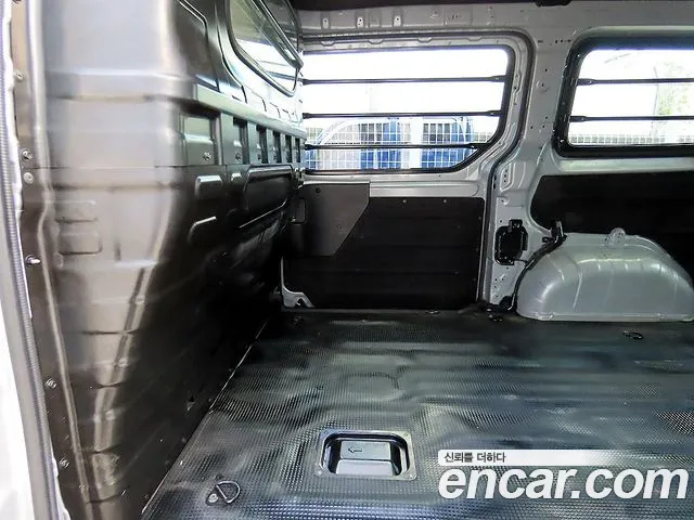 Hyundai Staria — фото 12