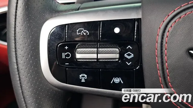 Genesis GV70 — фото 16