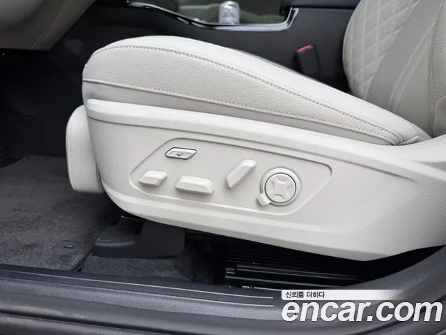Kia Sorento — фото 9