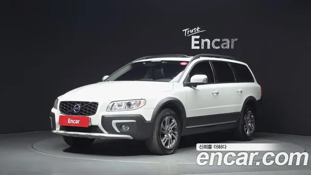 Volvo XC70 — фото 1