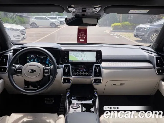 Kia Sorento — фото 7