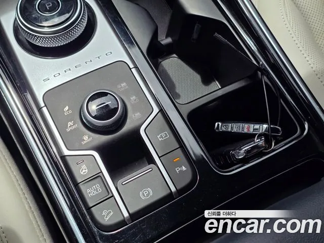 Kia Sorento — фото 9