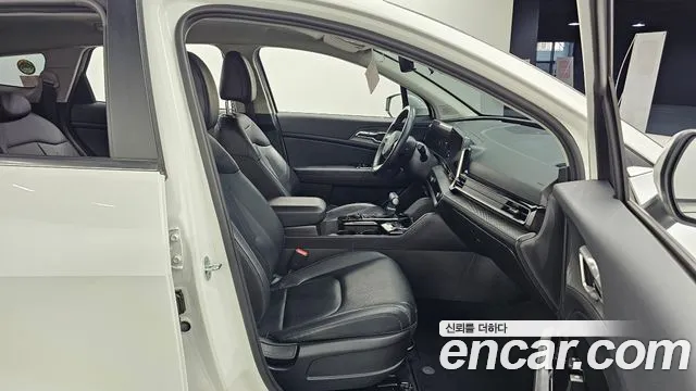 Kia Sportage — фото 11