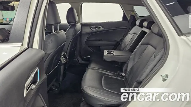 Kia Sportage — фото 12
