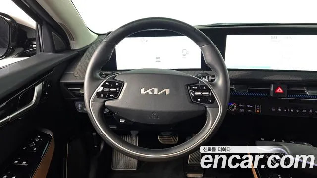 Kia EV6 — фото 13