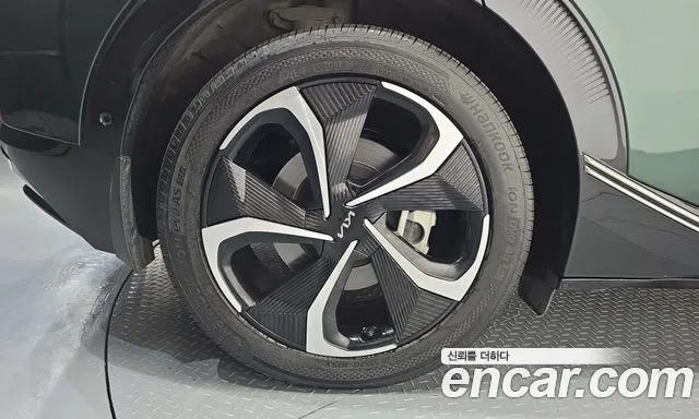 Kia EV6 — фото 5