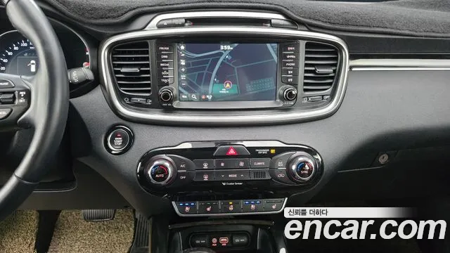 Kia Sorento — фото 14