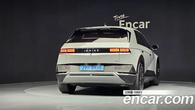 Hyundai Ioniq 5 — фото 3