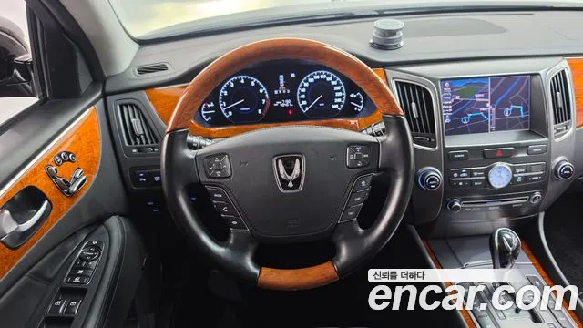 Hyundai Equus — фото 13