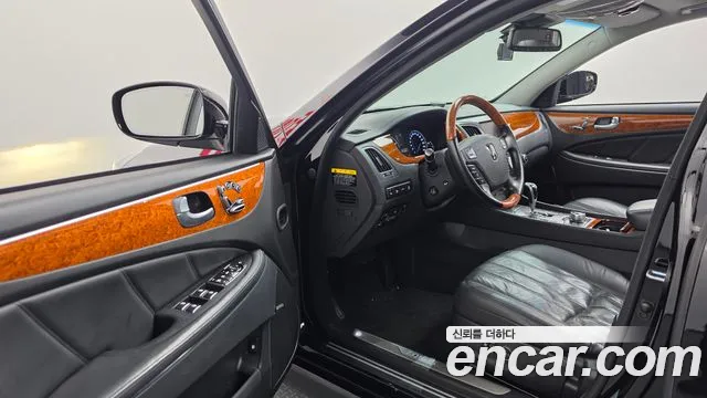Hyundai Equus — фото 10