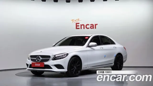 Mercedes-Benz C-Class — фото 1