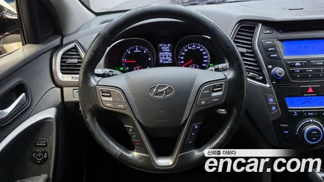 Hyundai Santa Fe — фото 12