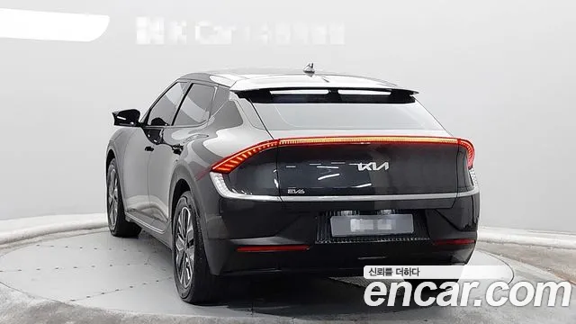 Kia EV6 — фото 2