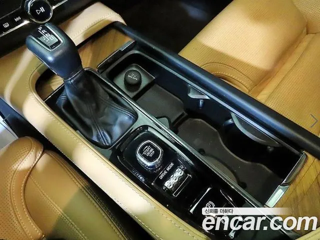 Volvo S90 — фото 12