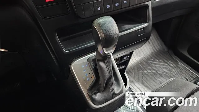 Hyundai Staria — фото 9