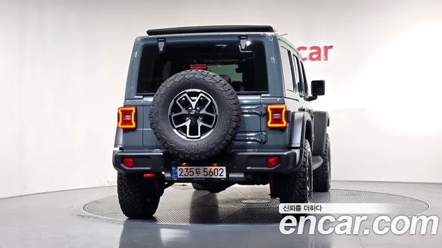 Jeep Wrangler — фото 4
