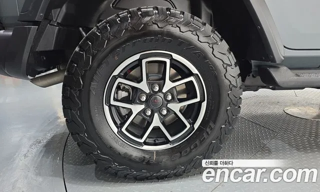Jeep Wrangler — фото 5