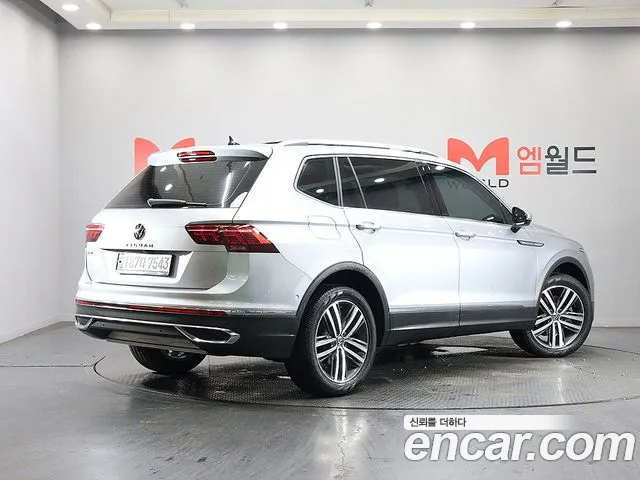 Volkswagen Tiguan — фото 4