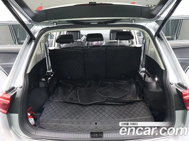 Volkswagen Tiguan — фото 5