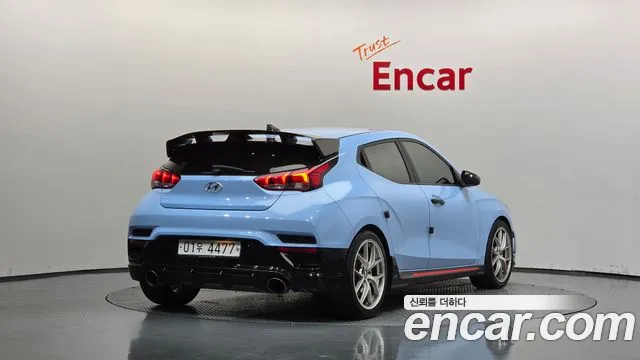 Hyundai Veloster — фото 2